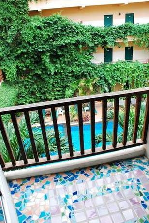 Imagen general del Hotel Sutus Court 2. Foto 14