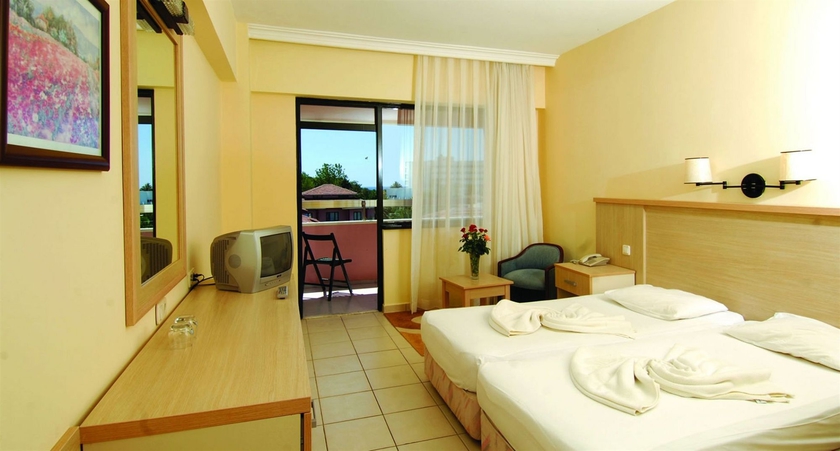 Imagen de la habitación del Hotel S&uuml;ral Garden. Foto 5