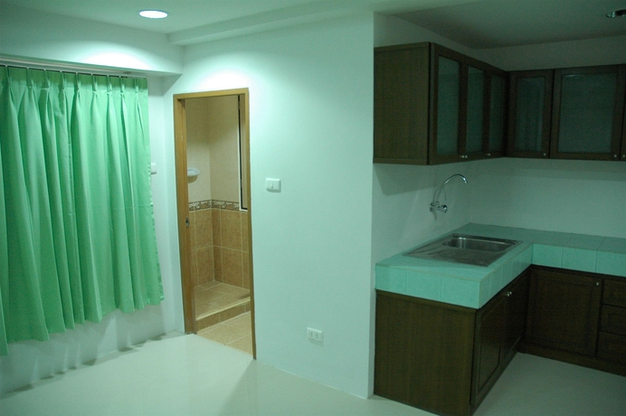 Imagen de la habitación del Hotel Suvarnabhumi Apartment. Foto 10