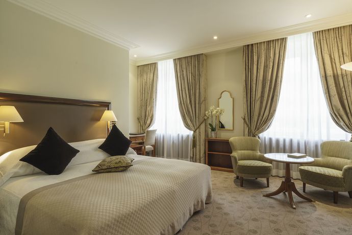 Imagen de la habitación del Hotel Suvretta House. Foto 11