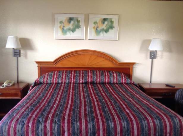 Imagen de la habitación del Hotel Suwannee Gables Motel and Marina. Foto 10