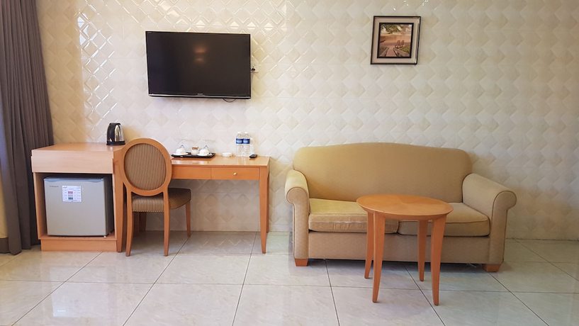 Imagen de la habitación del Hotel Suwara Hotel. Foto 9