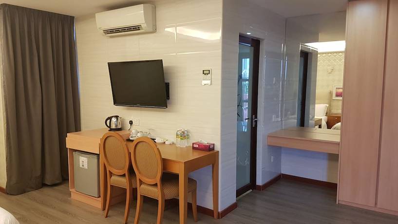 Imagen de la habitación del Hotel Suwara Hotel. Foto 13