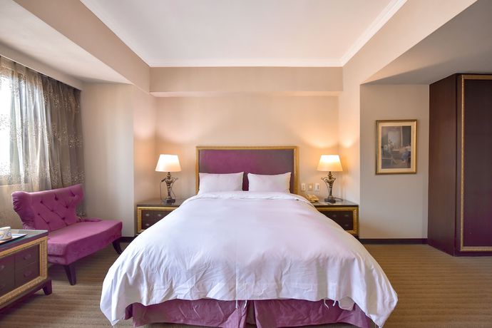 Imagen de la habitación del Hotel Suye. Foto 11