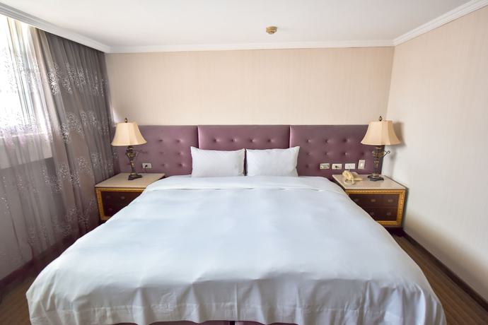Imagen de la habitación del Hotel Suye. Foto 12
