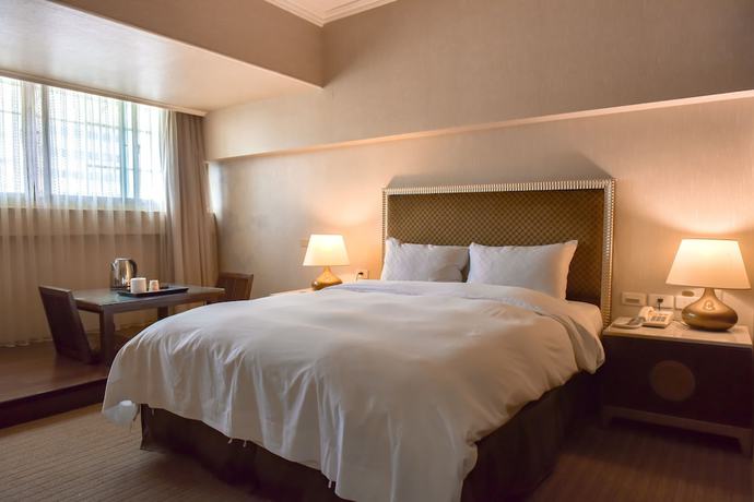 Imagen de la habitación del Hotel Suye. Foto 15
