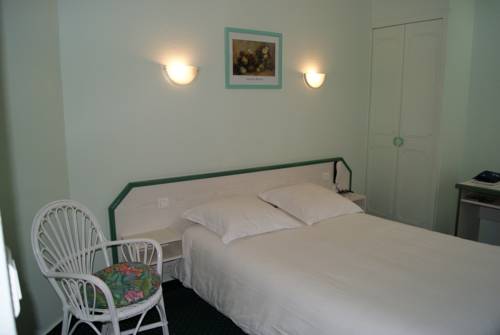 Imagen de la habitación del Hotel Suzane. Foto 3