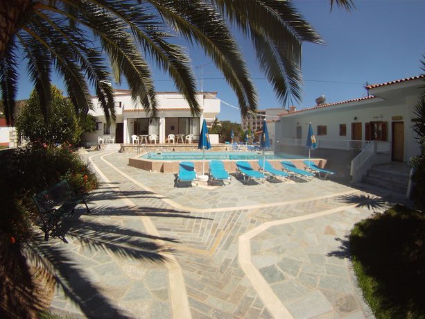 Imagen general del Hotel Suzanna. Foto 1