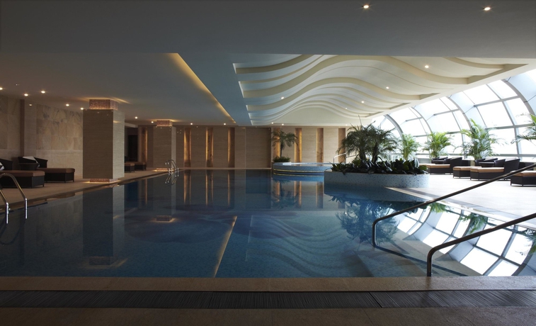 Imagen de la piscina del Hotel Suzhou Marriott. Foto 16