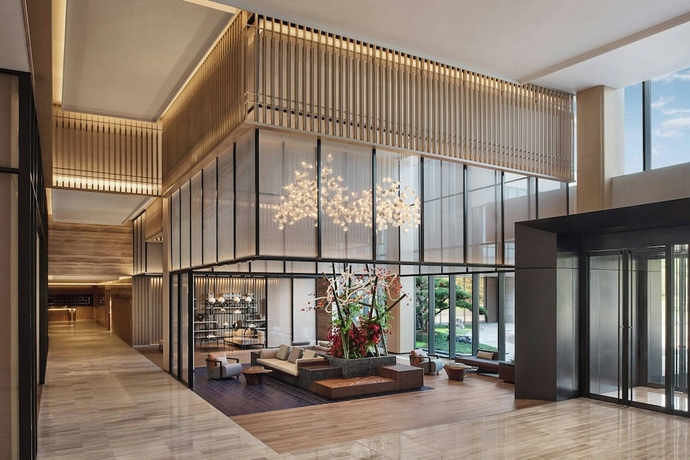 Imagen de los interiores del Hotel Suzhou Marriott Yangcheng Lake. Foto 16