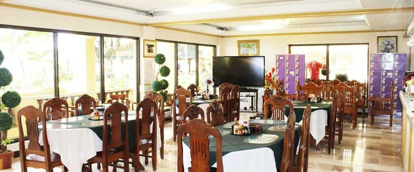 Imagen del bar/restaurante del Hotel Suzuki Beach. Foto 21
