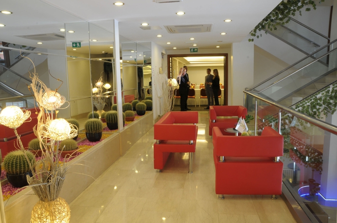 Imagen de los interiores del Hotel Sv Business Diyarbakır. Foto 15