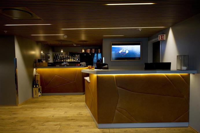 Imagen del bar/restaurante del Hotel Svalbard Hotell - Polfareren. Foto 2