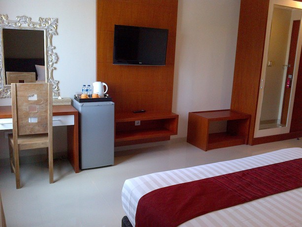 Imagen de la habitación del Hotel Svarna Sanur. Foto 11