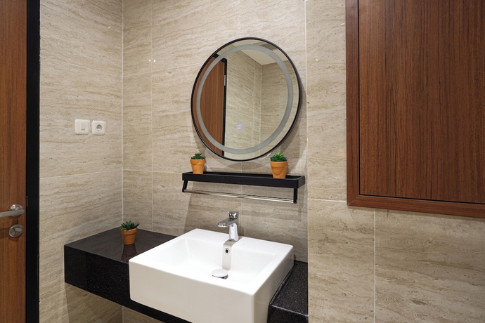 Imagen de la habitación del Hotel Svarnabumi. Foto 13