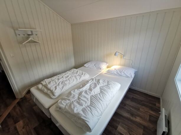 Imagen de la habitación del Hotel Sveastranda Camping. Foto 11