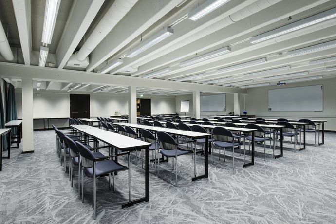 Imagen de los interiores del Hotel Sveitsi. Foto 8