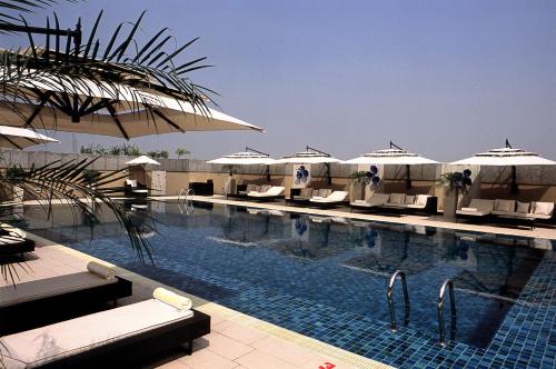Imagen de la piscina del Hotel Svelte Delhi, a member of Radisson Individuals. Foto 7