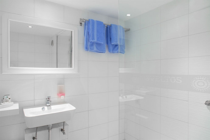 Imagen de la habitación del Hotel Sveltos. Foto 10