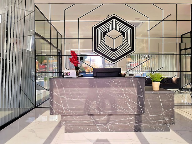 Imagen de los interiores del Hotel Sveltos Residence Suites. Foto 20