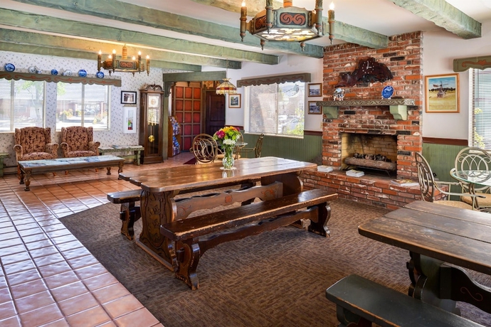 Imagen de los interiores del Hotel Svendsgaard's Lodge- Americas Best Value Inn & Sui. Foto 17