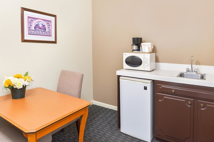 Imagen de la habitación del Hotel Svendsgaard's Lodge- Americas Best Value Inn & Sui. Foto 15