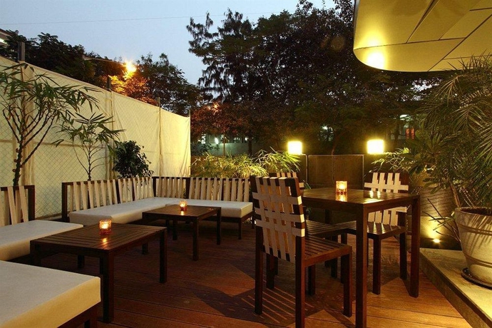 Imagen de los exteriores del Hotel Svenska Design , Mumbai. Foto 11