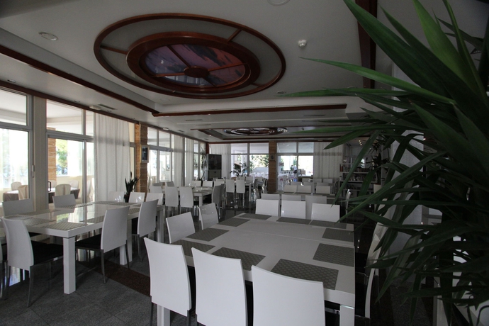 Imagen del bar/restaurante del Hotel Sveti Kriz. Foto 4