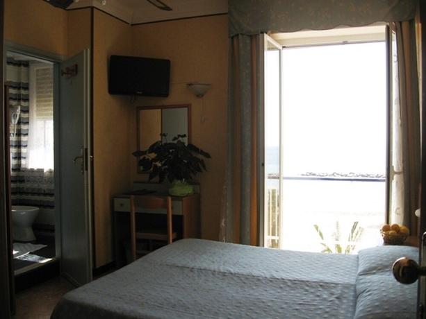 Imagen de la habitación del Hotel Svizzera. Foto 6