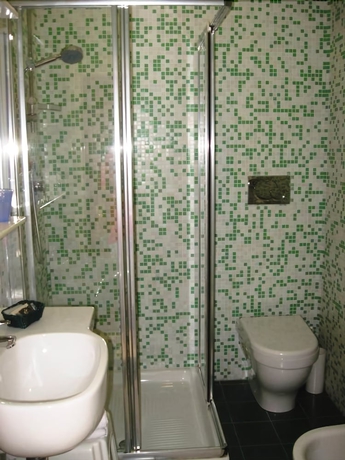 Imagen de la habitación del Hotel Svizzera. Foto 8