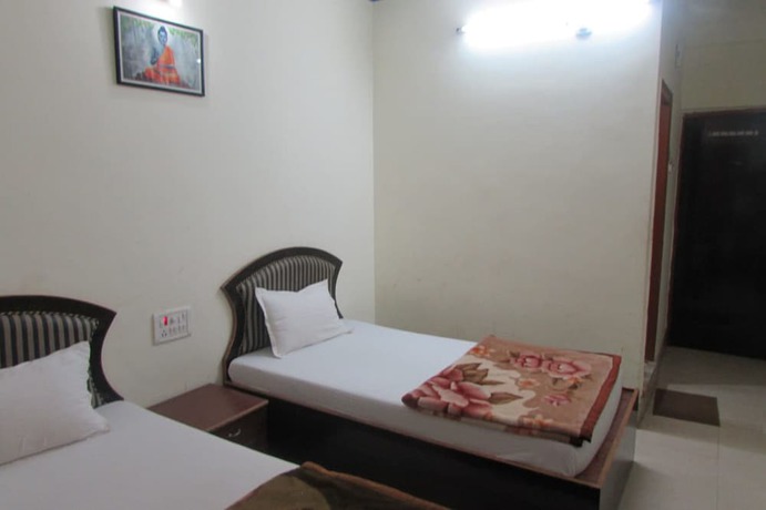 Imagen de los interiores del Hotel Swagat Guest House, Bodhgaya. Foto 19