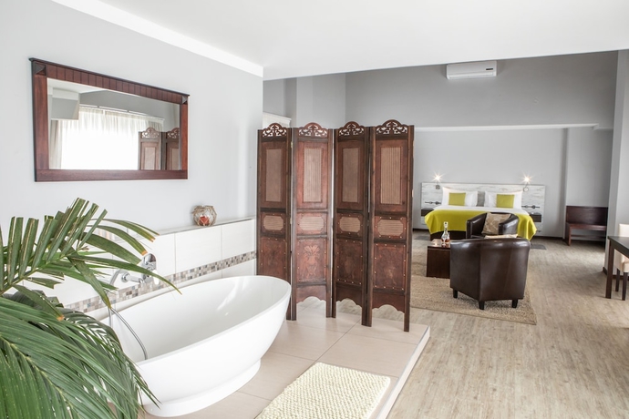 Imagen de la habitación del Hotel Swakopmund Plaza. Foto 8