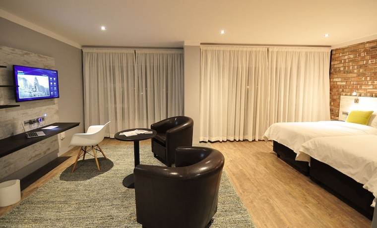 Imagen de la habitación del Hotel Swakopmund Plaza. Foto 18