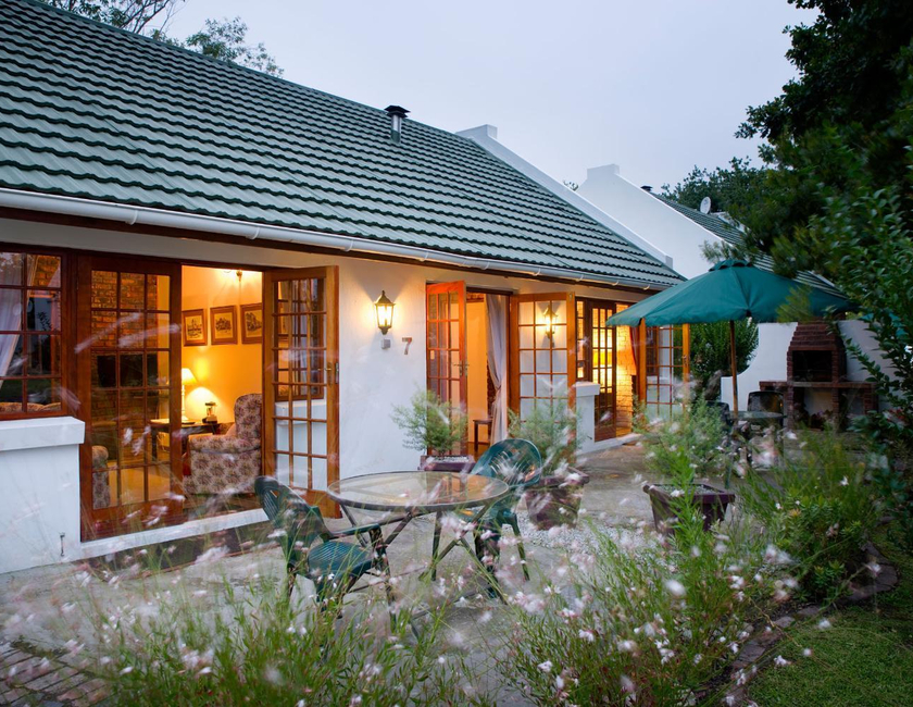 Imagen general del Hotel Swallows Nest Country Cottages. Foto 2