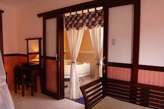 Imagen de la habitación del Hotel Swaloh Hill Resort. Foto 3