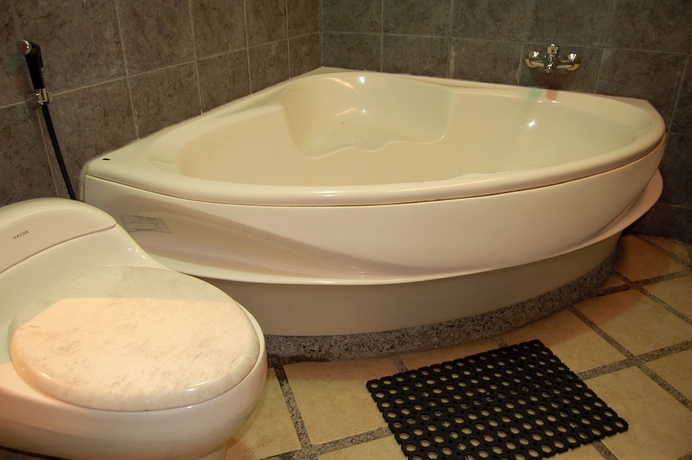 Imagen de la habitación del Hotel Swaloh Hill Resort. Foto 5