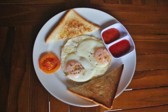 Imagen del bar/restaurante del Hotel Swan Beach Inn. Foto 18