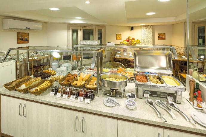 Imagen del bar/restaurante del Hotel Swan Generation. Foto 4