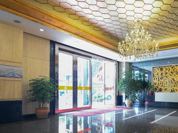 Imagen general del Hotel Swan Lake Hotel. Foto 1