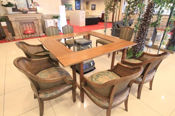 Imagen de los interiores del Hotel Swan Lake Nagara. Foto 12