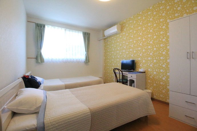 Imagen de la habitación del Hotel Swan Lake Nagara. Foto 3