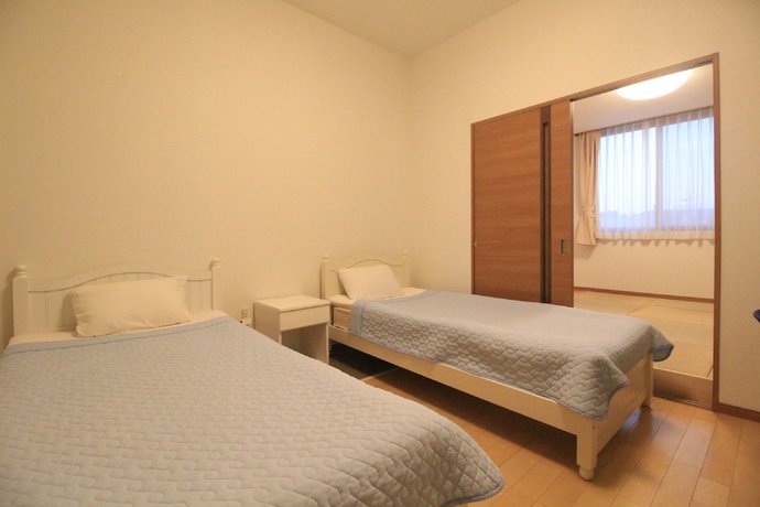 Imagen de la habitación del Hotel Swan Lake Nagara. Foto 7