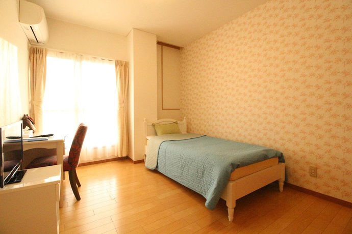 Imagen de la habitación del Hotel Swan Lake Nagara. Foto 8