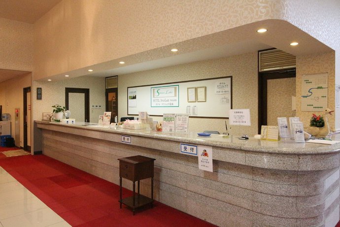 Imagen de los interiores del Hotel Swan Lake Nagara. Foto 19