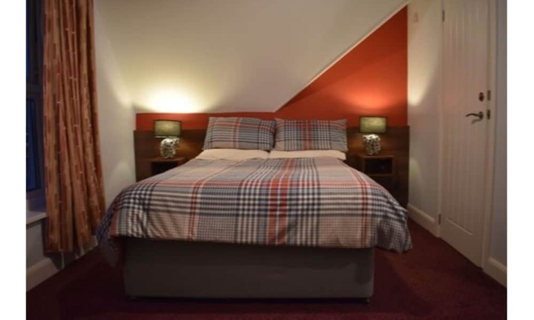 Imagen de la habitación del Hotel Swandown. Foto 5