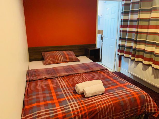 Imagen de la habitación del Hotel Swandown. Foto 11
