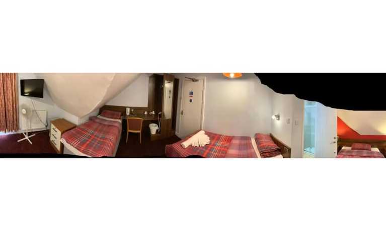 Imagen de la habitación del Hotel Swandown. Foto 13
