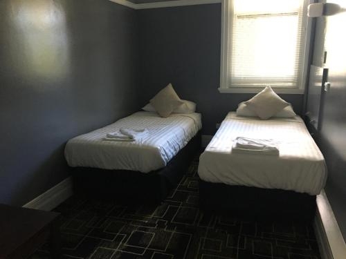 Imagen de la habitación del Hotel Swansea. Foto 9