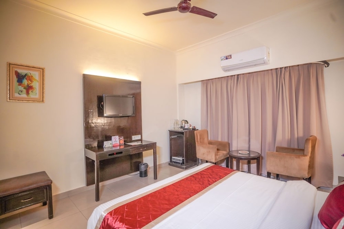 Imagen de la habitación del Hotel Swarn Towers. Foto 2