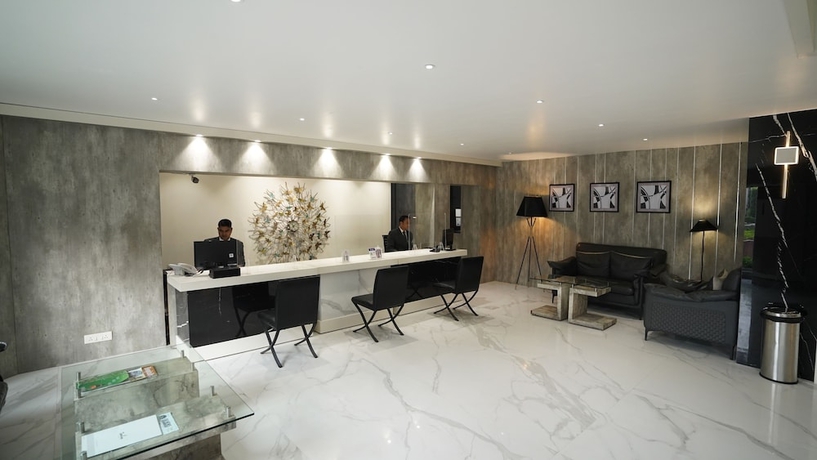 Imagen de los interiores del Hotel Swarn Towers. Foto 19
